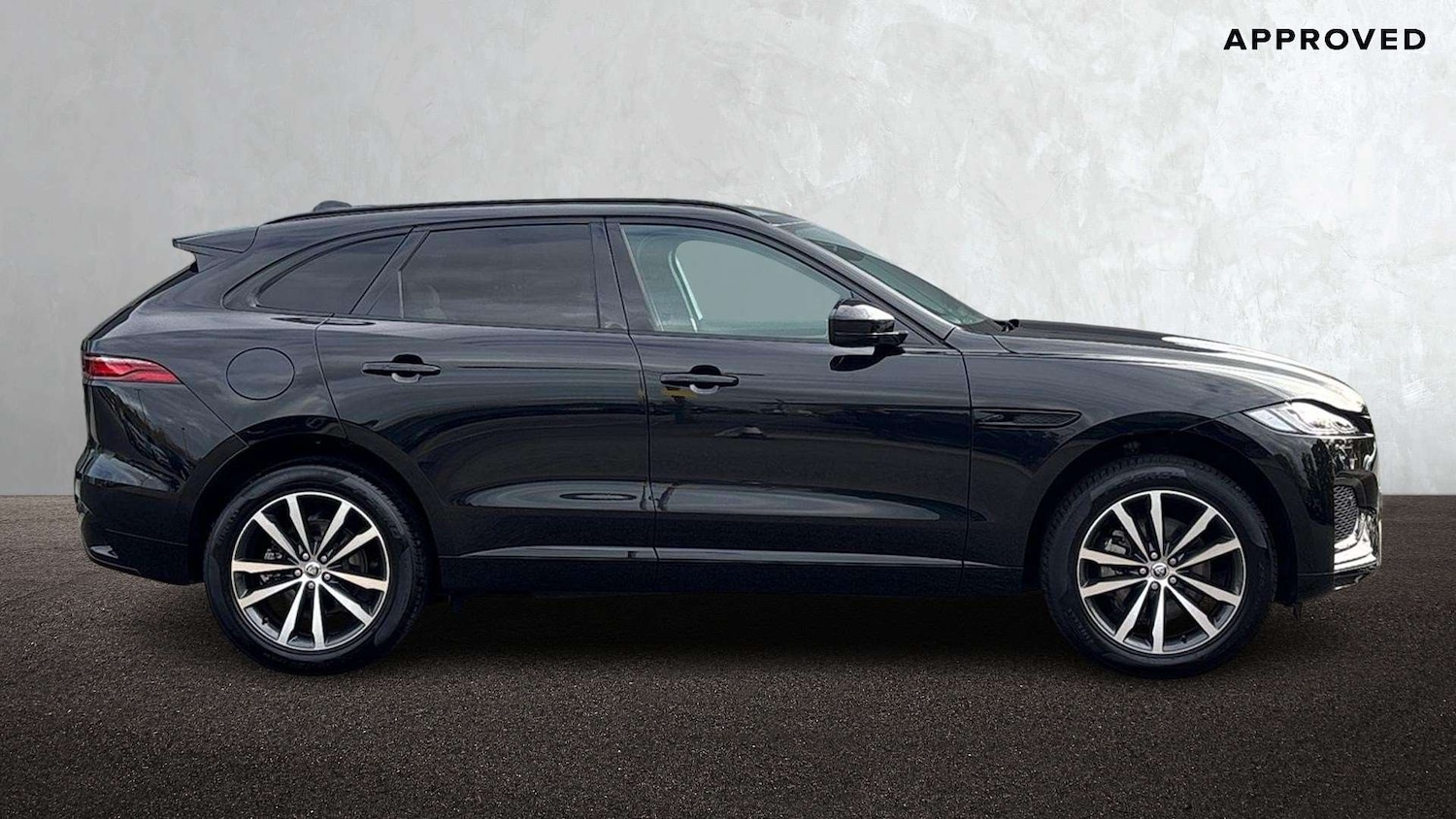 Used Jaguar F-Pace 2023 for sale - 76459952: Photo 5