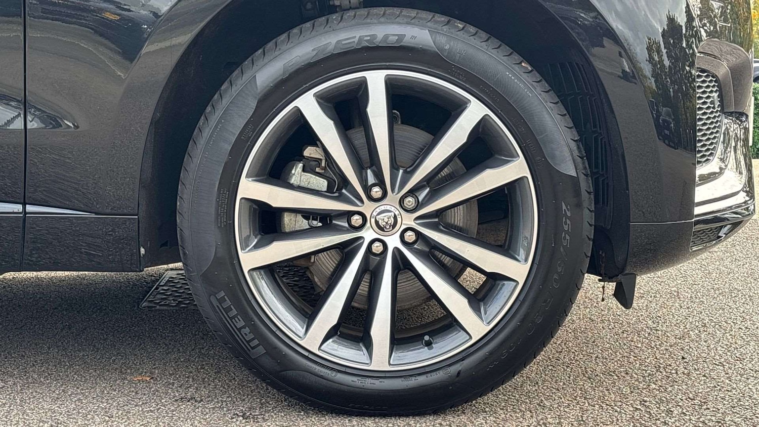 Used Jaguar F-Pace 2023 for sale - 76459952: Photo 8