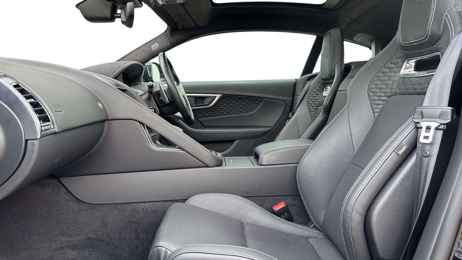 Used Jaguar F-Type 2023 for sale - 76459804: Photo 3