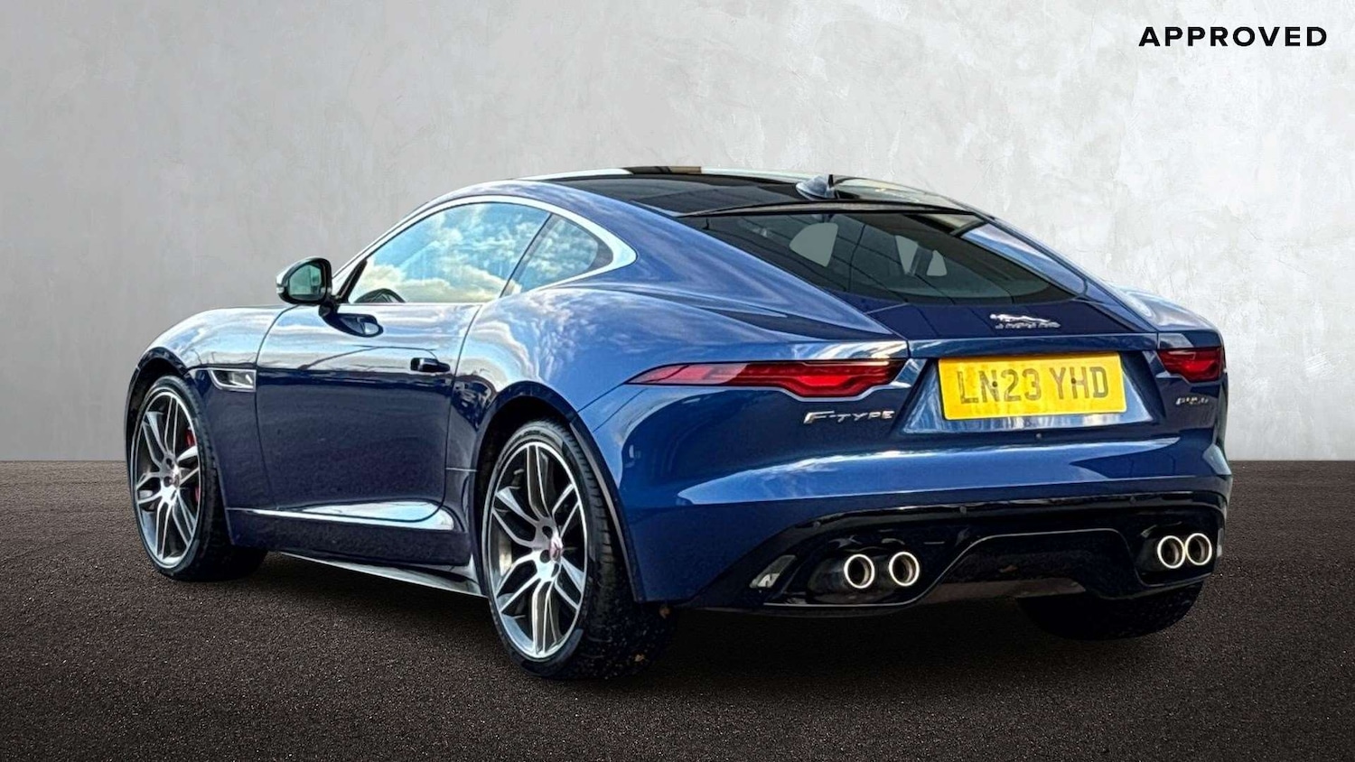 Used Jaguar F-Type 2023 for sale - 76459921: Photo 2