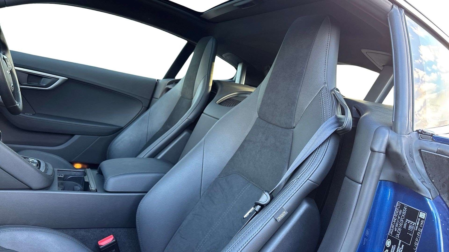 Used Jaguar F-Type 2023 for sale - 76459921: Photo 4