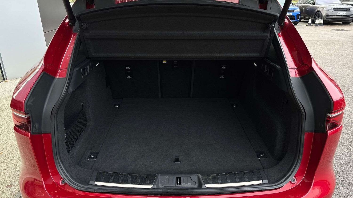 Used Jaguar F-Pace 2023 for sale - 76889811: Photo 10