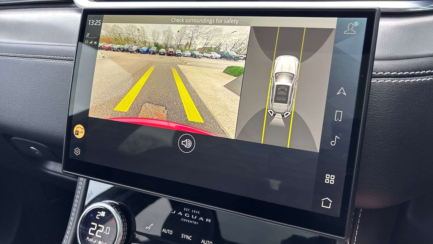 Used Jaguar F-Pace 2023 for sale - 76889811: Photo 12