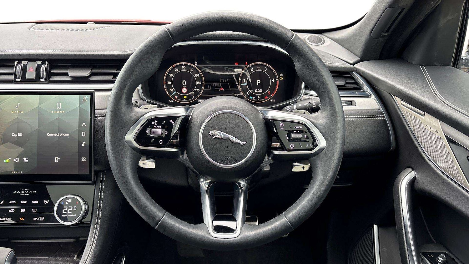 Used Jaguar F-Pace 2023 for sale - 76889811: Photo 15