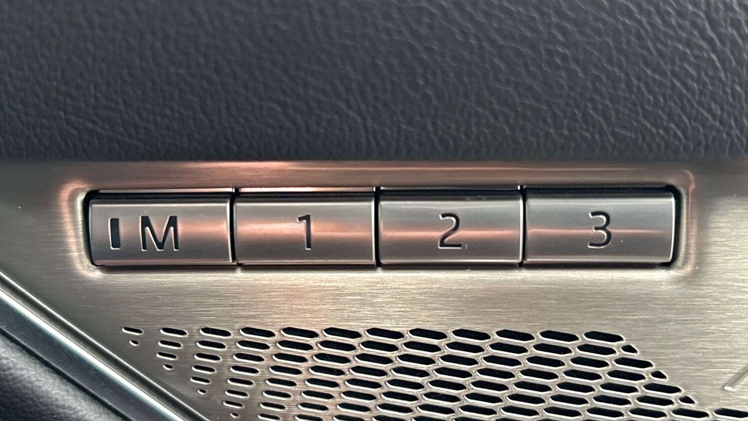 Used Jaguar F-Pace 2023 for sale - 76889811: Photo 31