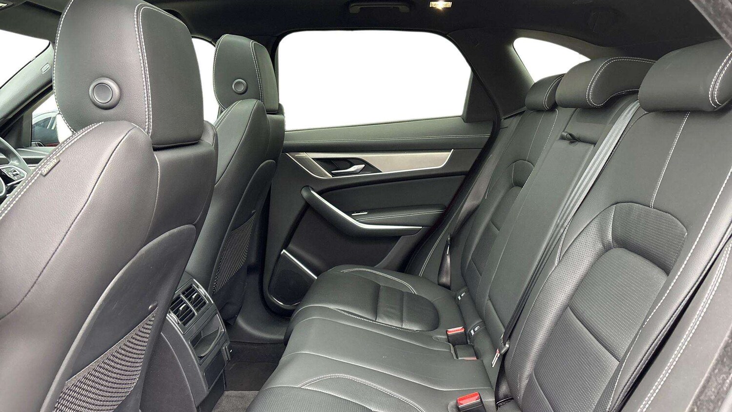 Used Jaguar F-Pace 2023 for sale - 76889811: Photo 4