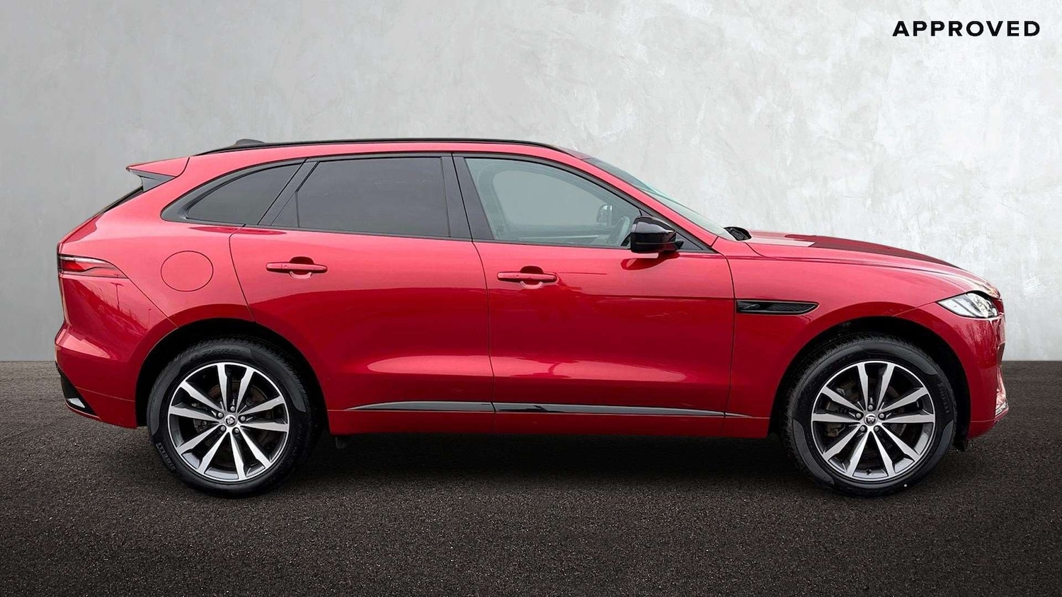 Used Jaguar F-Pace 2023 for sale - 76889811: Photo 5