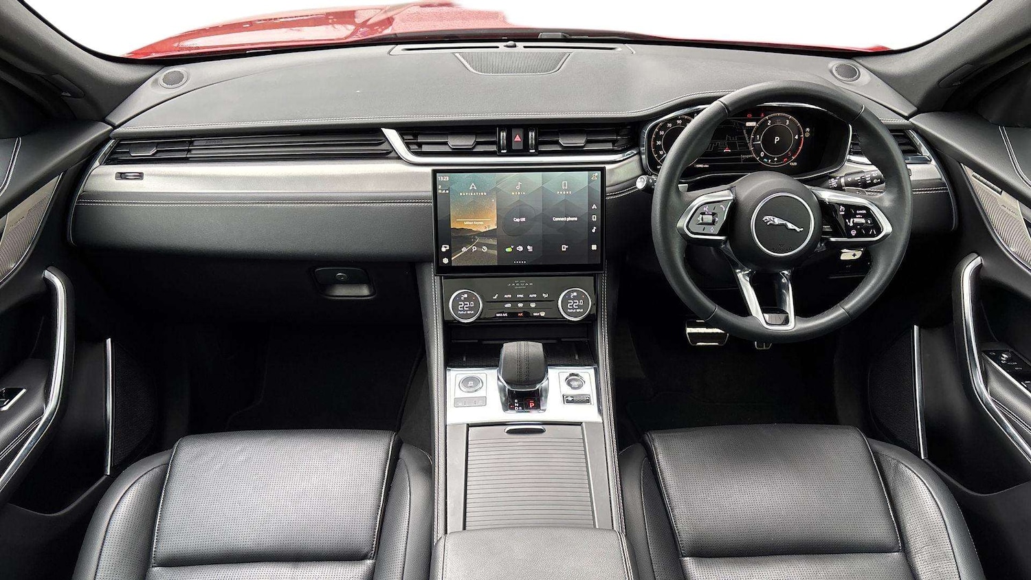 Used Jaguar F-Pace 2023 for sale - 76889811: Photo 9