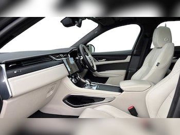 Used Jaguar F-Pace 2024 for sale - 79239230: Photo