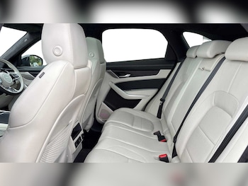 Used Jaguar F-Pace 2024 for sale - 79239230: Photo