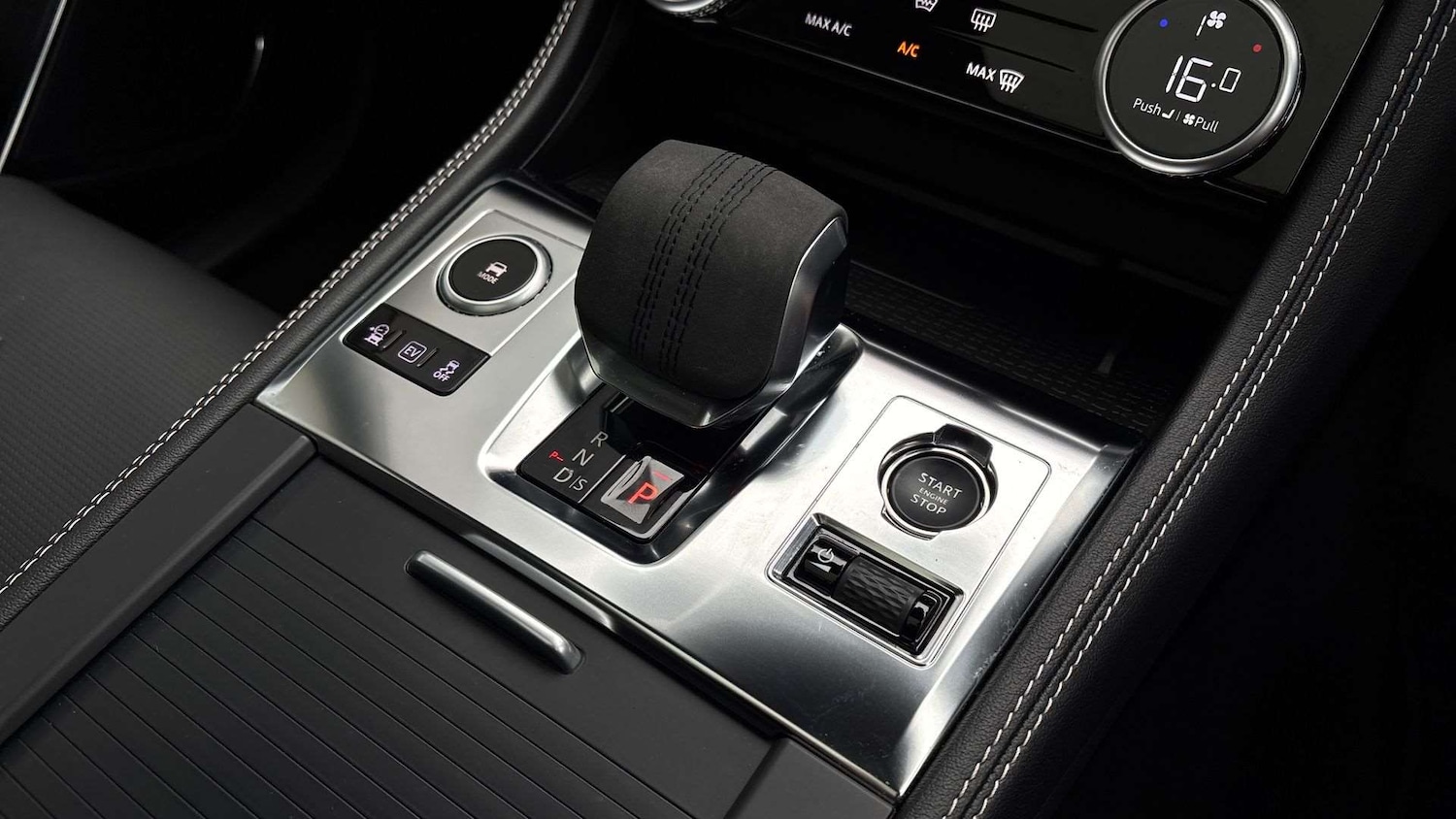 Used Jaguar F-Pace 2023 for sale - 77827365: Photo 13