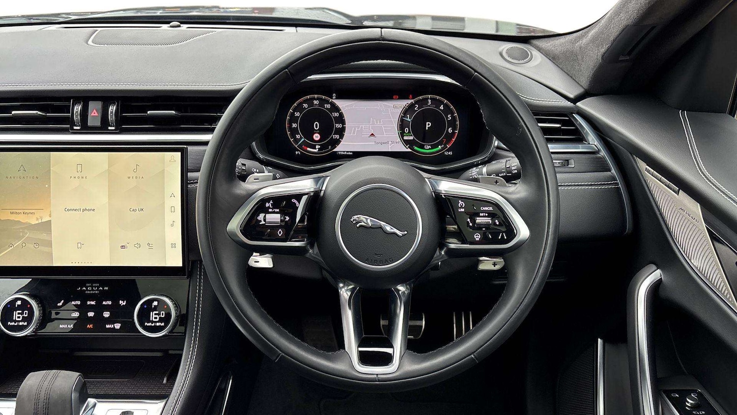 Used Jaguar F-Pace 2023 for sale - 77827365: Photo 15