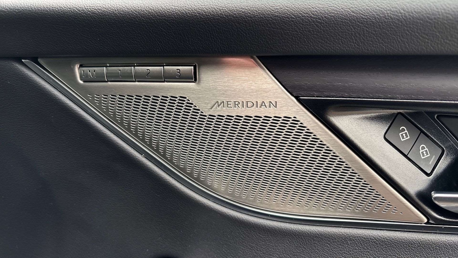 Used Jaguar F-Pace 2023 for sale - 77827365: Photo 33