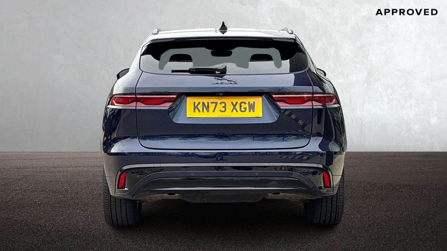 Used Jaguar F-Pace 2023 for sale - 77827365: Photo 6