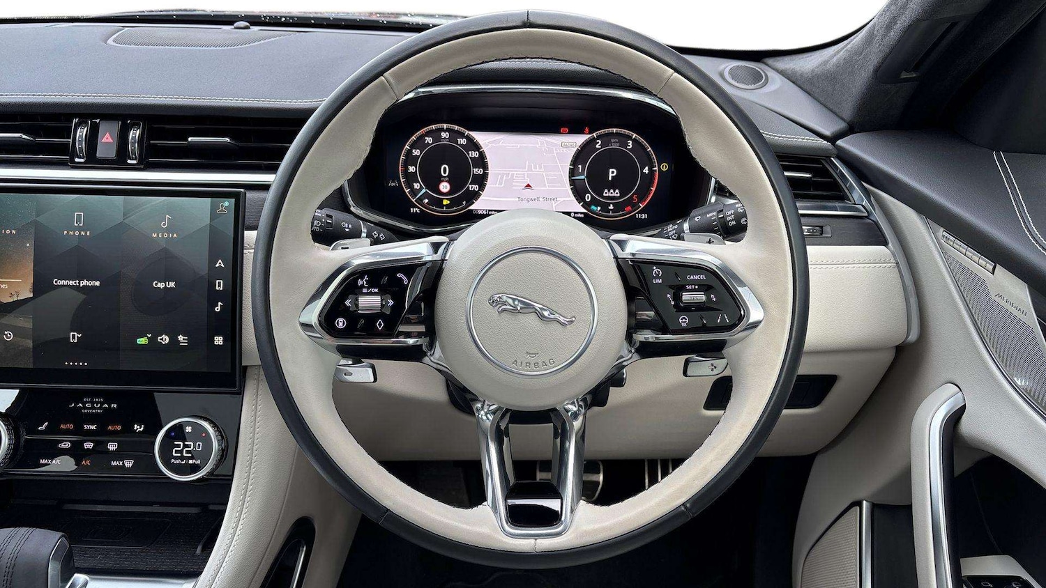 Used Jaguar F-Pace 2024 for sale - 76929028: Photo 15