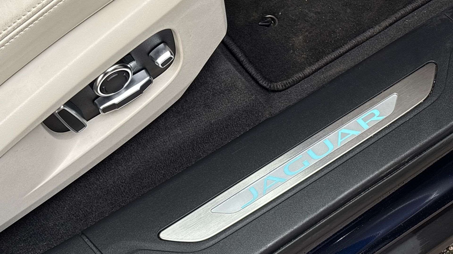 Used Jaguar F-Pace 2024 for sale - 76929028: Photo 23