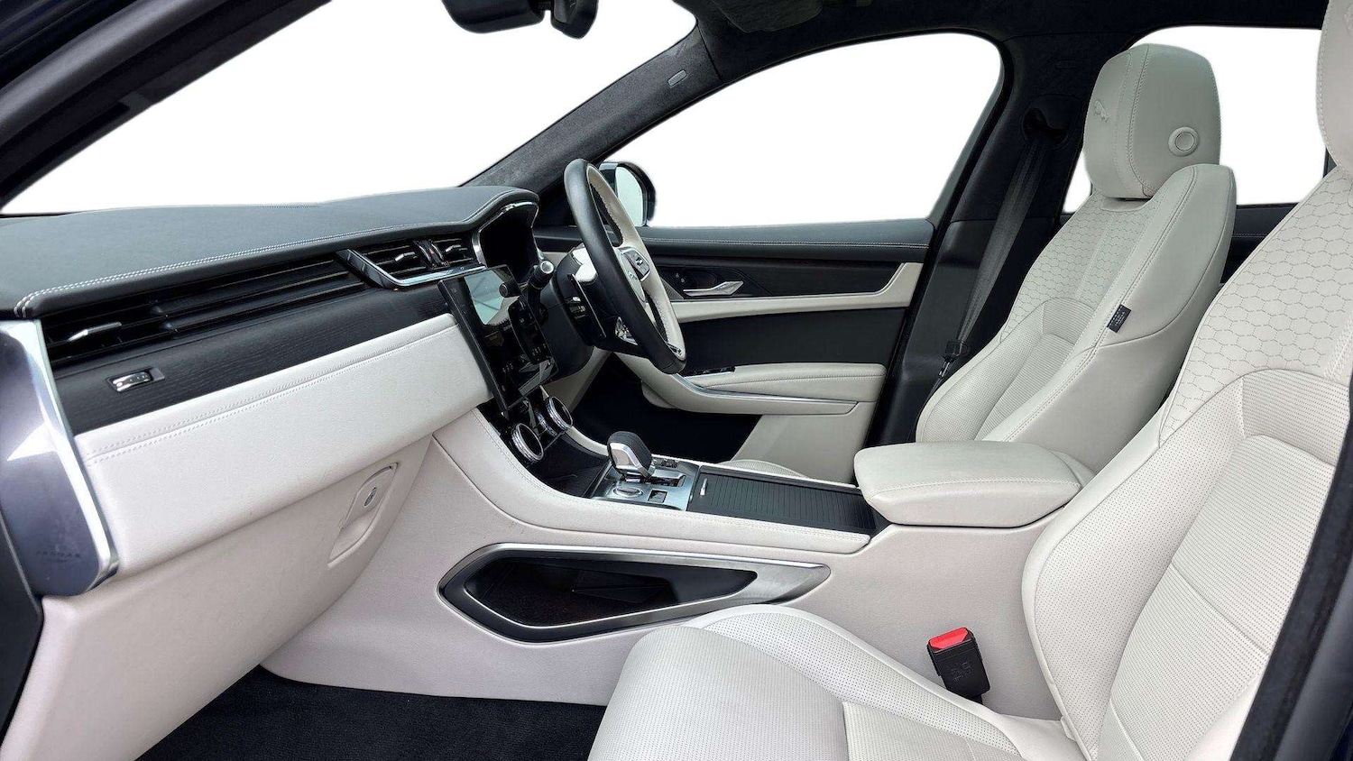 Used Jaguar F-Pace 2024 for sale - 76929028: Photo 3