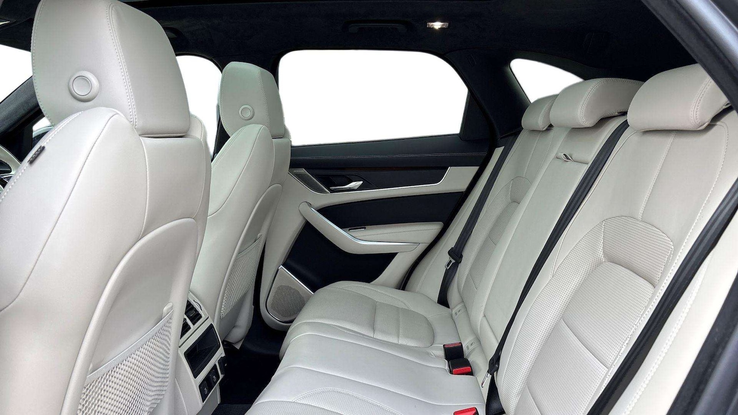 Used Jaguar F-Pace 2024 for sale - 76929028: Photo 4