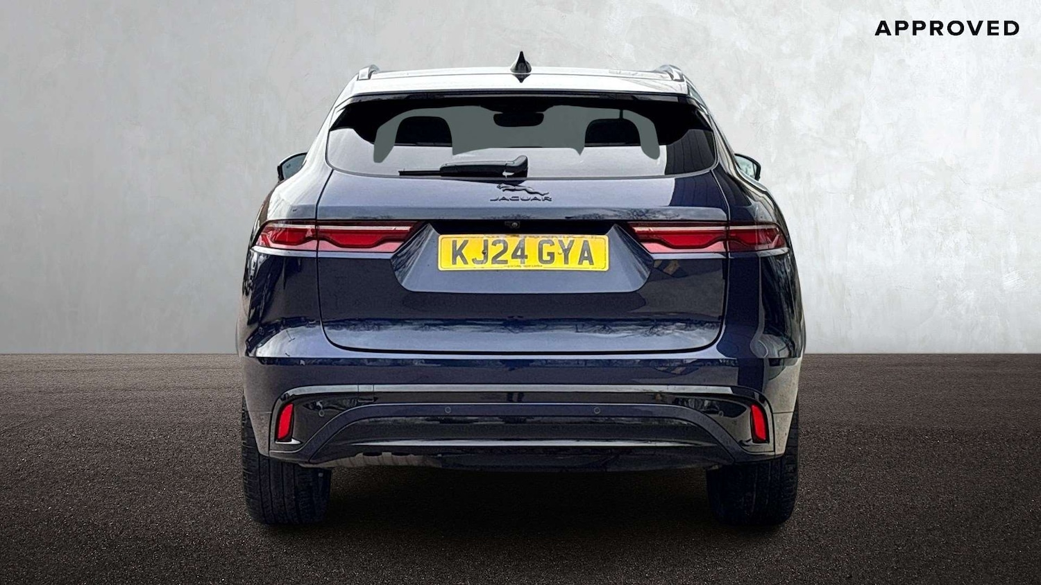 Used Jaguar F-Pace 2024 for sale - 76929028: Photo 6