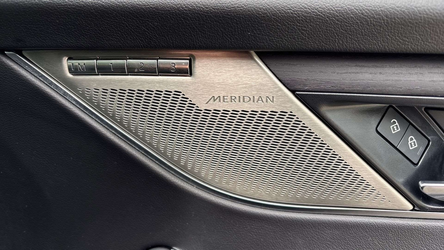 Used Jaguar F-Pace 2023 for sale - 76889855: Photo 33