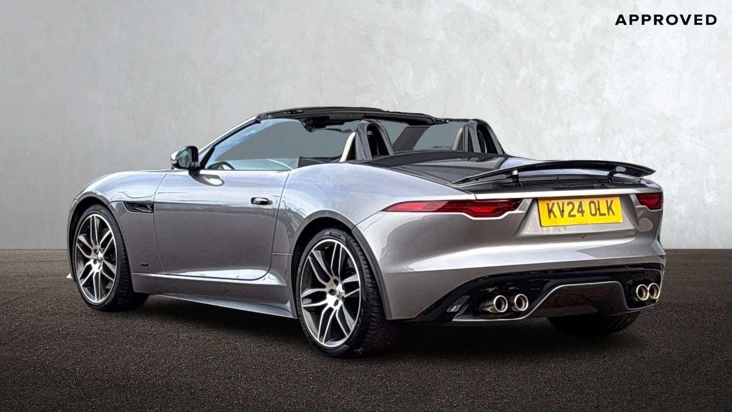 Used Jaguar F-Type 2024 for sale - 76460608: Photo 2