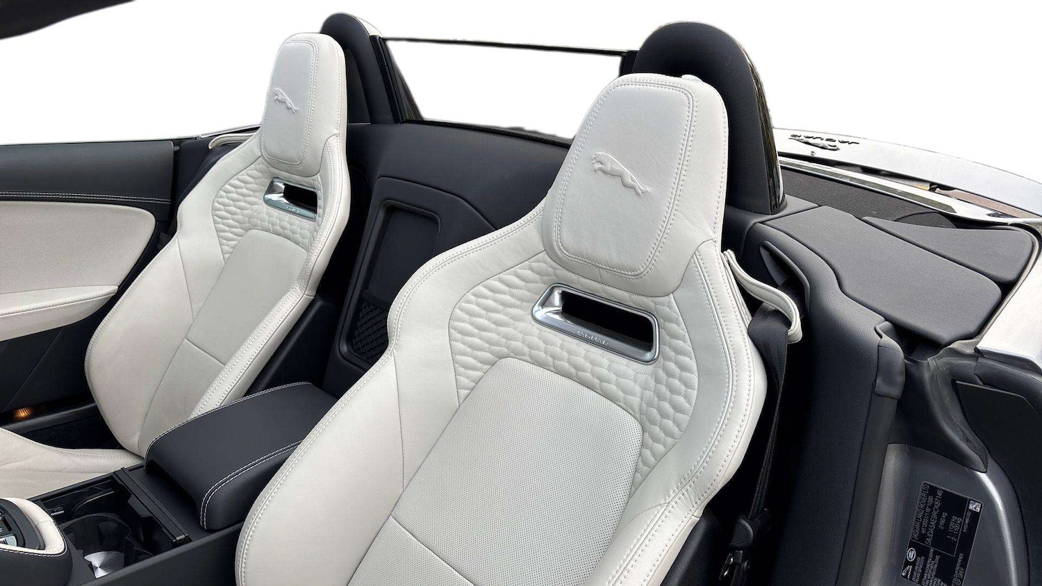 Used Jaguar F-Type 2024 for sale - 76460608: Photo 4