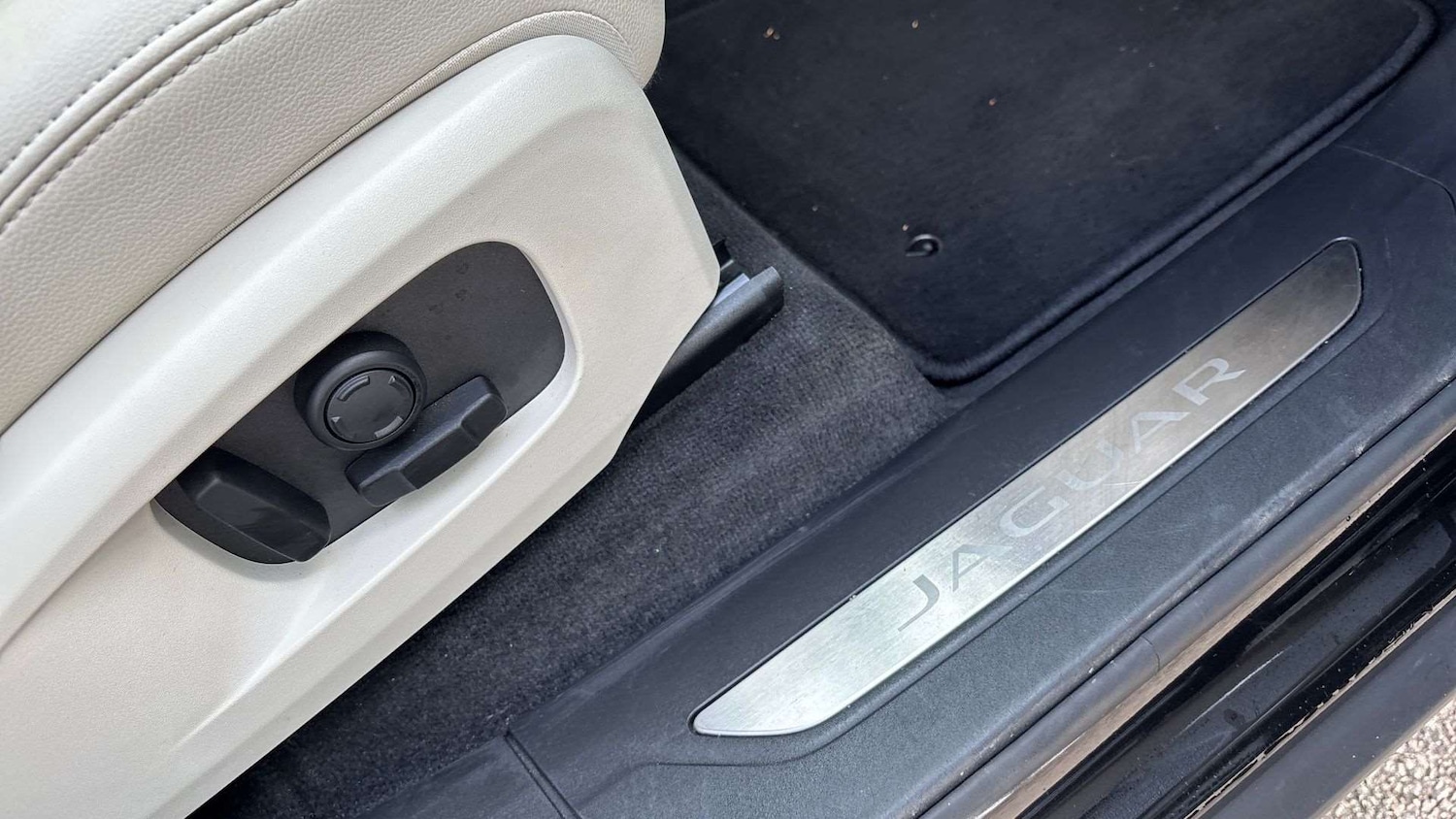 Used Jaguar F-Pace 2023 for sale - 77389997: Photo 23