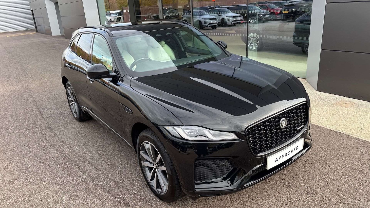 Used Jaguar F-Pace 2023 for sale - 77389997: Photo 24