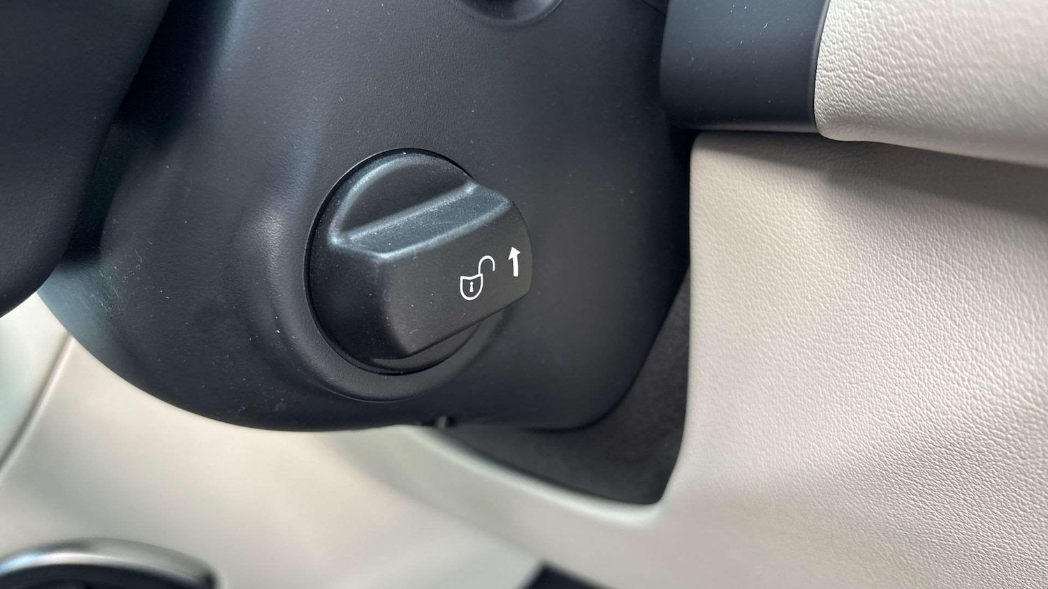 Used Jaguar F-Pace 2023 for sale - 77389997: Photo 32