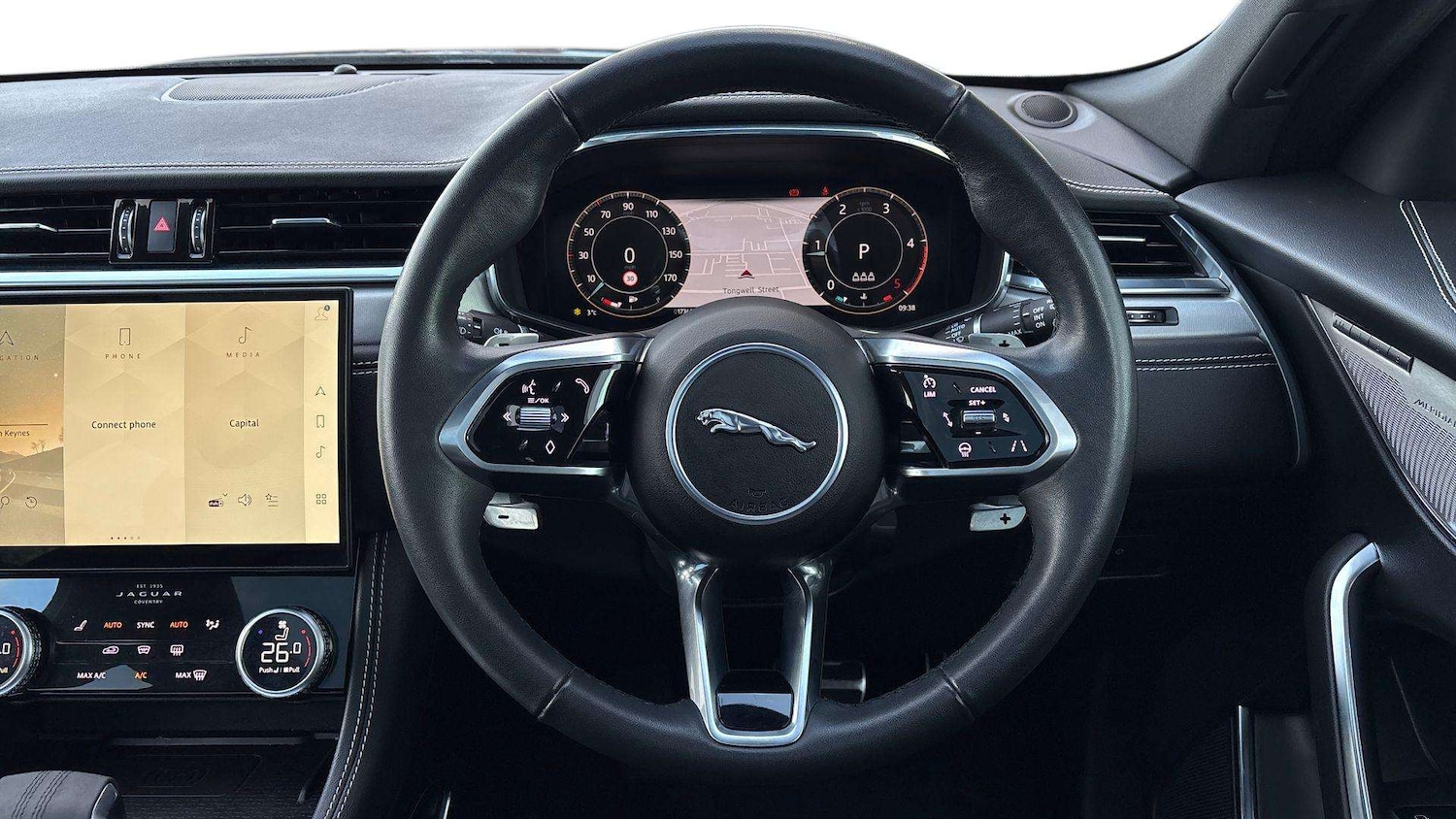 Used Jaguar F-Pace 2023 for sale - 76929063: Photo 15