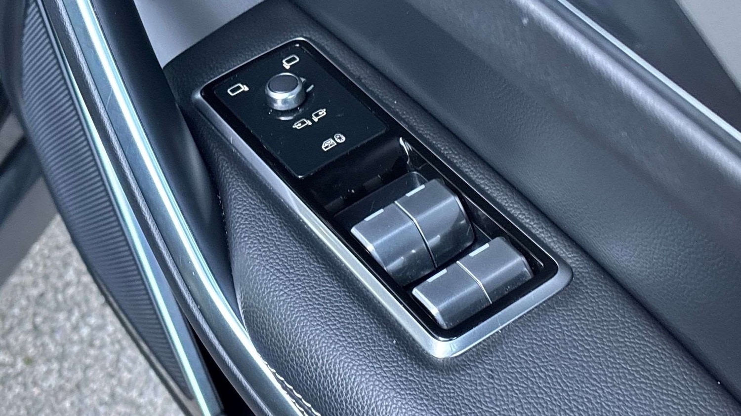 Used Jaguar F-Pace 2023 for sale - 76929063: Photo 33