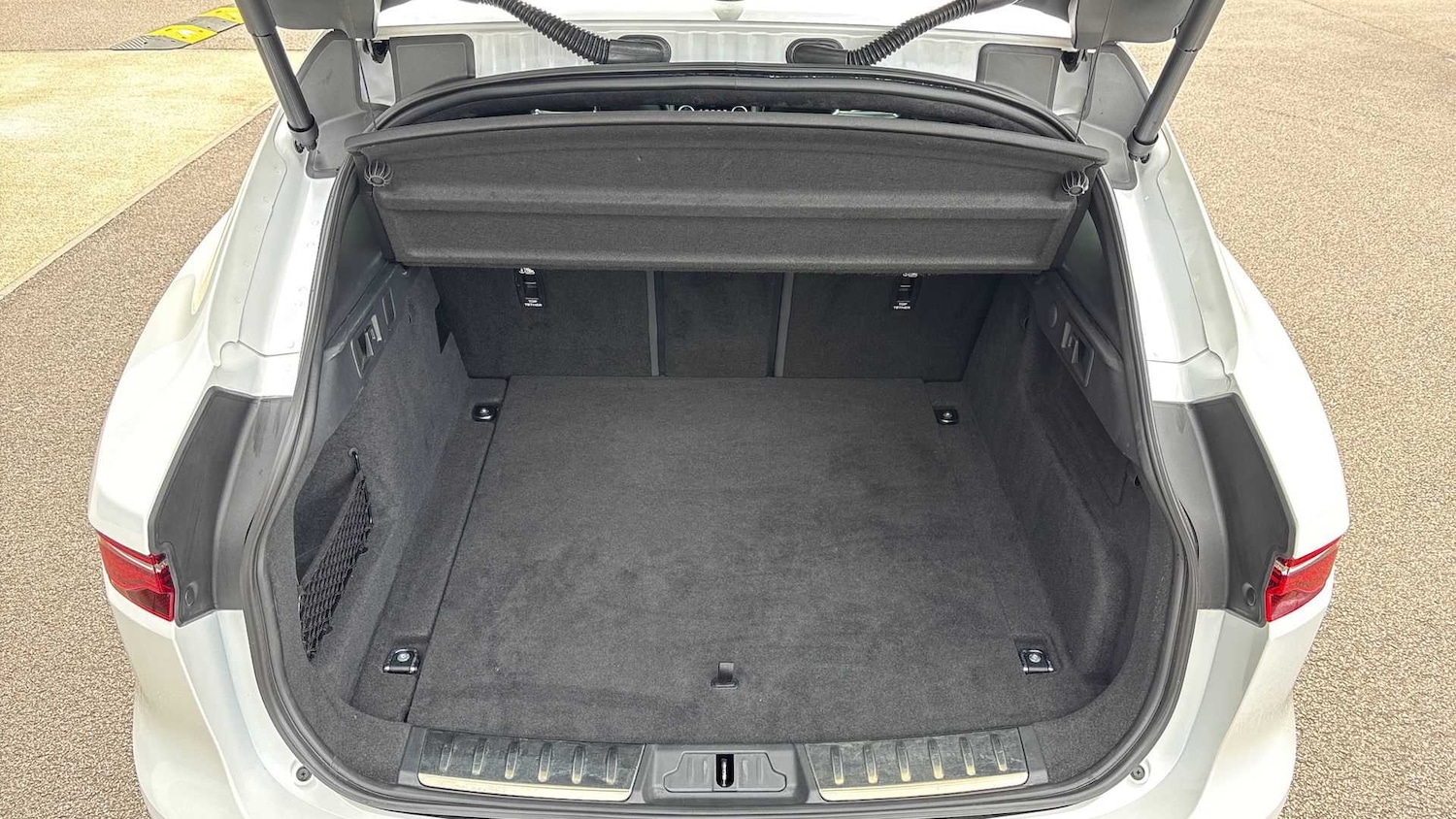 Used Jaguar F-Pace 2023 for sale - 76460378: Photo 10