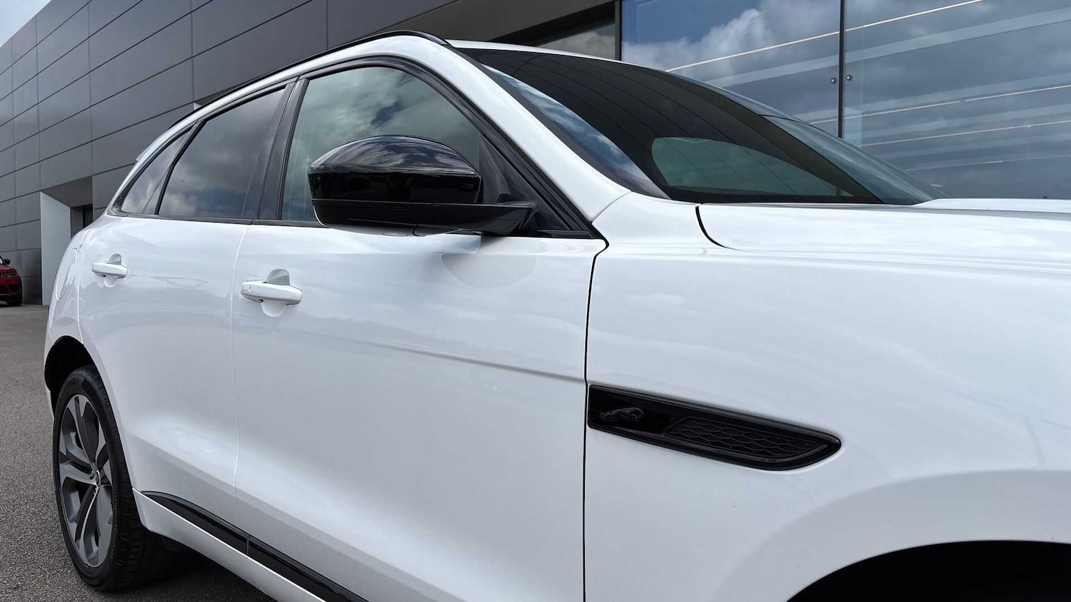 Used Jaguar F-Pace 2023 for sale - 76460378: Photo 21