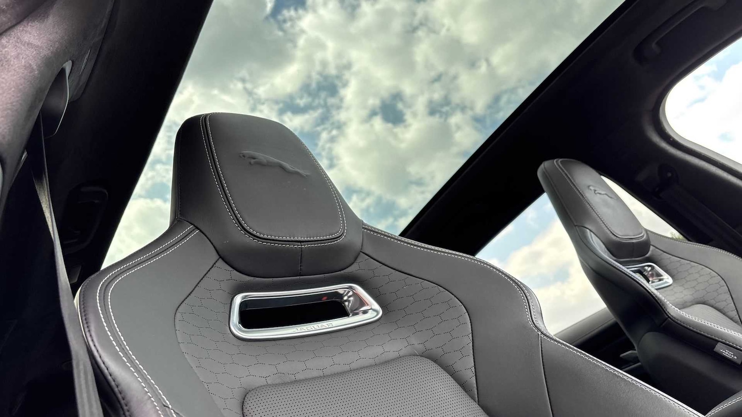 Used Jaguar F-Pace 2023 for sale - 76460378: Photo 27