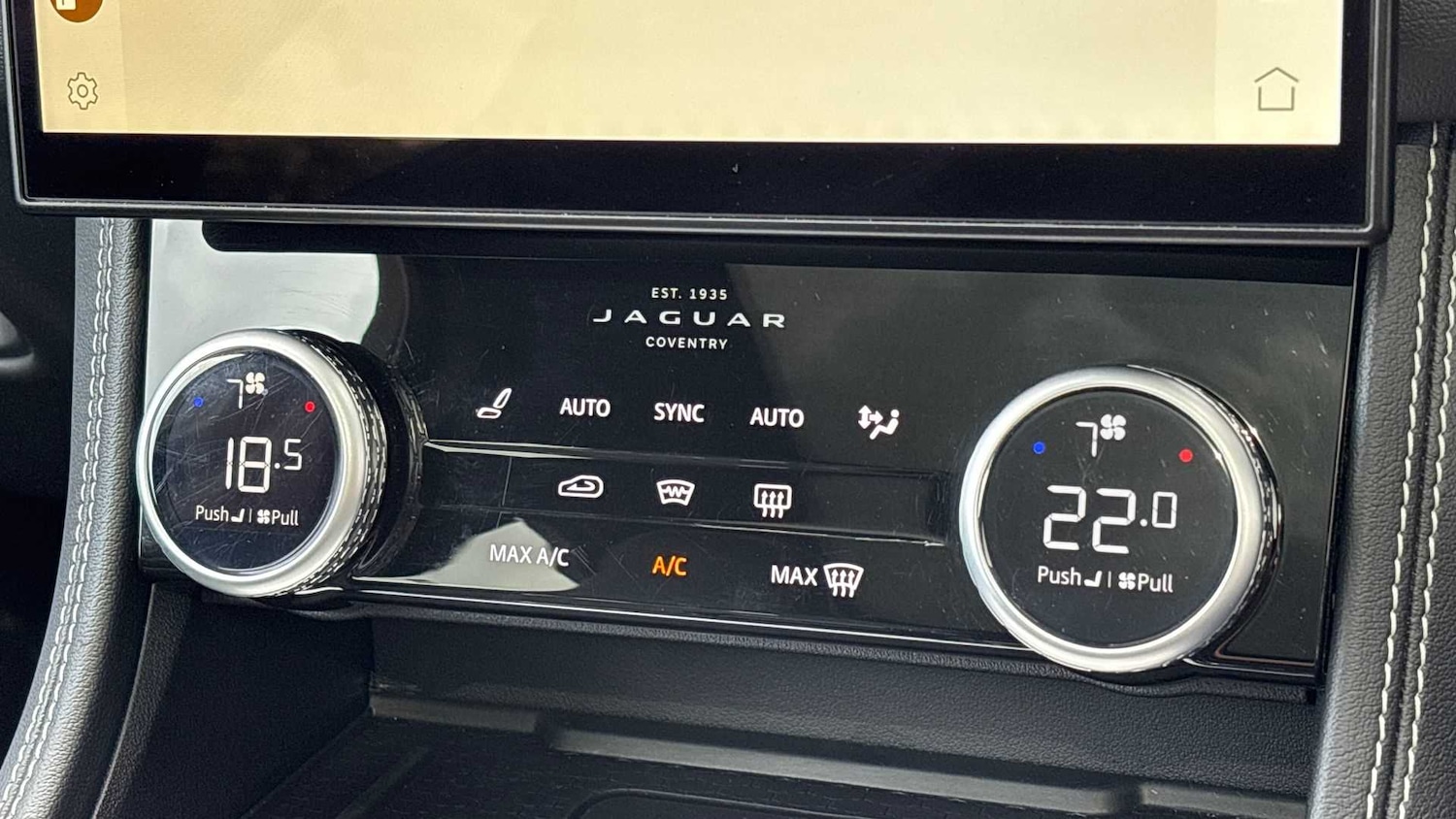 Used Jaguar F-Pace 2023 for sale - 76460378: Photo 29