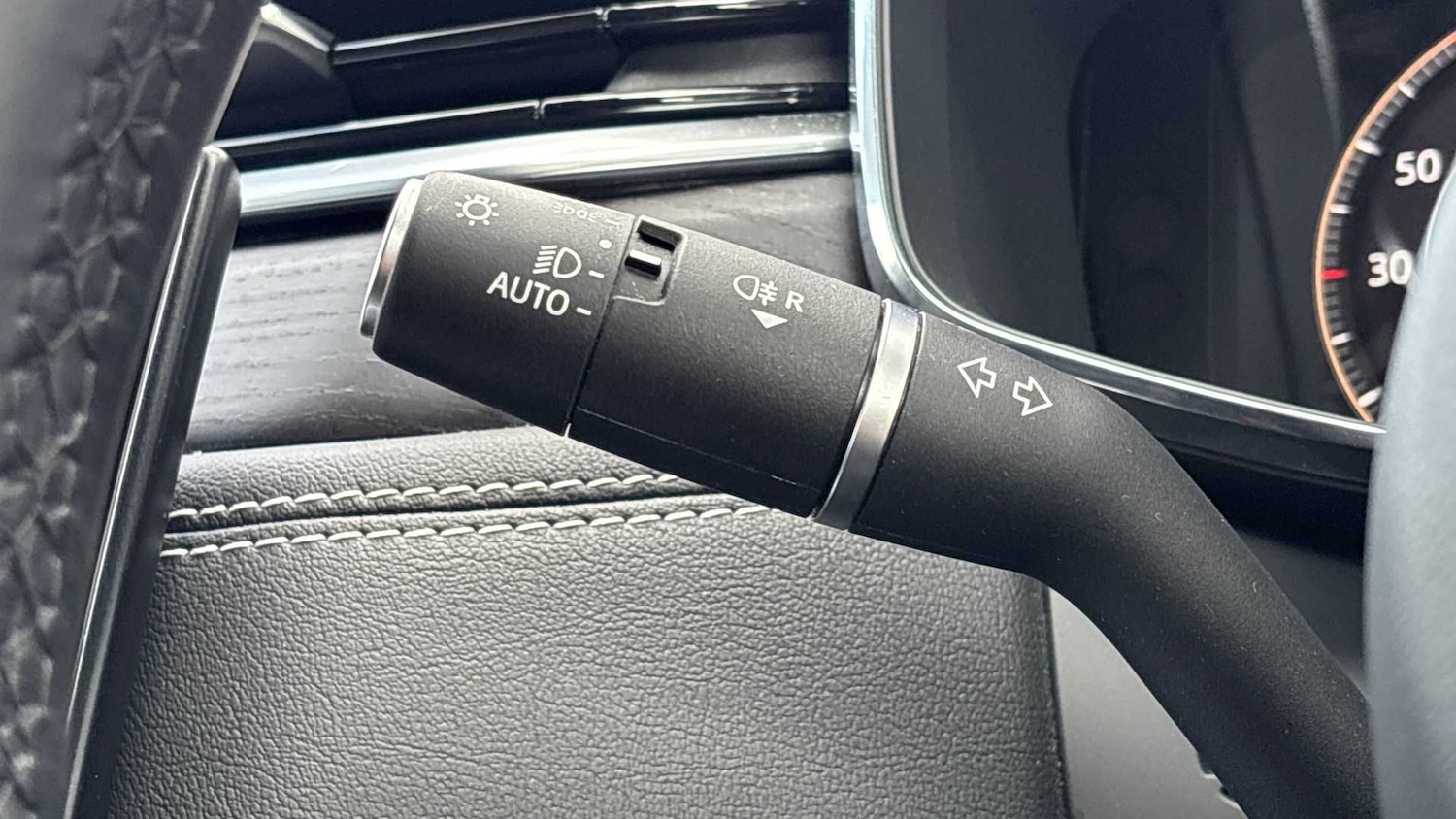 Used Jaguar F-Pace 2023 for sale - 76460378: Photo 34