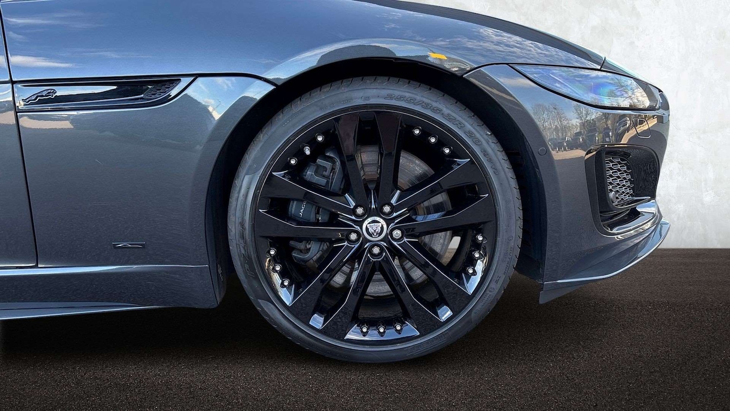 Used Jaguar F-Type 2023 for sale - 77827367: Photo 8