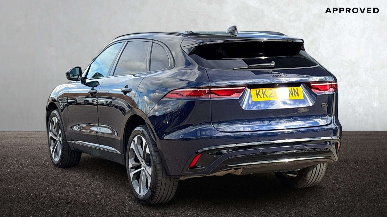 Used Jaguar F-Pace 2024 for sale - 77827294: Photo 2