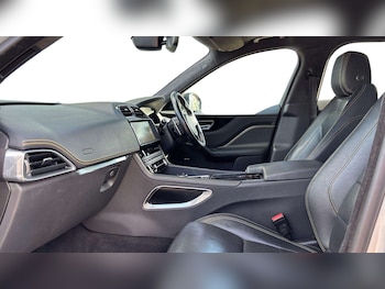 Used Jaguar F-Pace 2020 for sale - 78365320: Photo