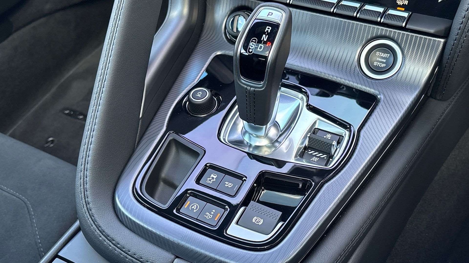 Used Jaguar F-Type 2024 for sale - 76459959: Photo 13