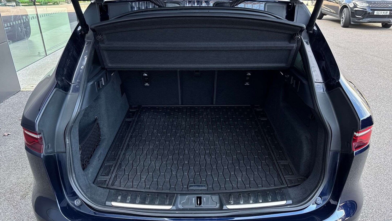 Used Jaguar F-Pace 2024 for sale - 77928751: Photo 10