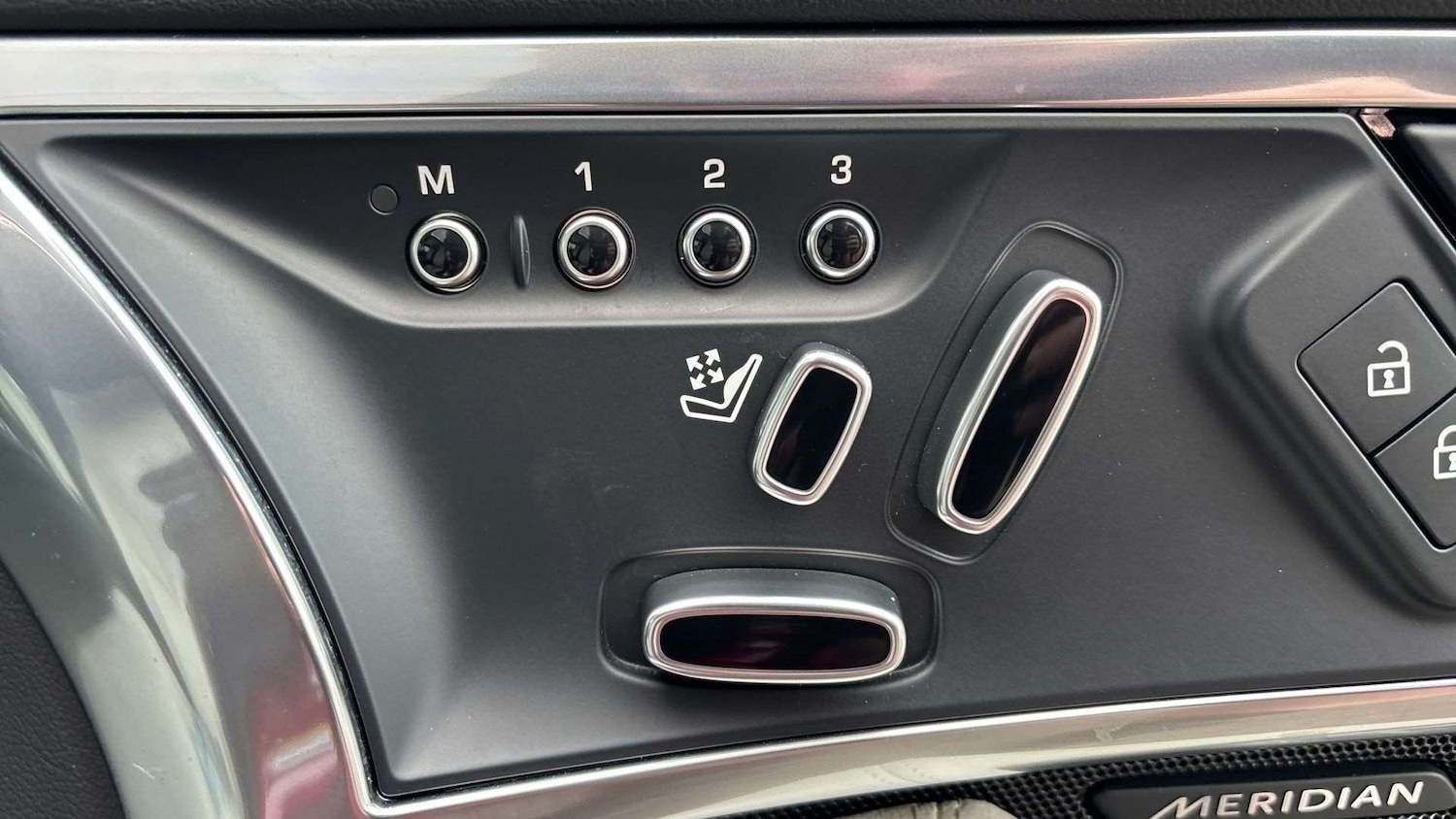 Used Jaguar F-Type 2022 for sale - 76889725: Photo 32