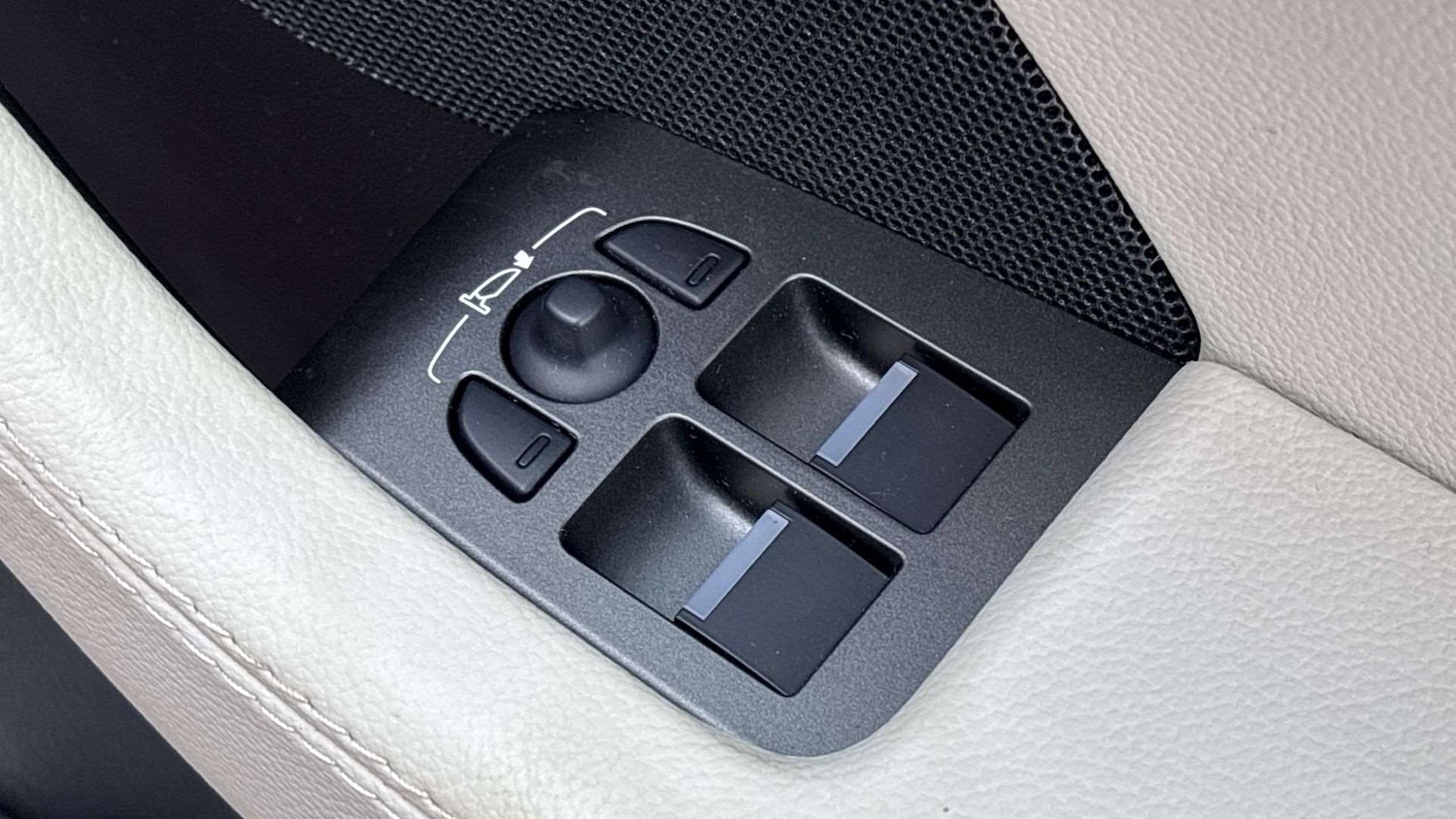 Used Jaguar F-Type 2022 for sale - 76889725: Photo 33