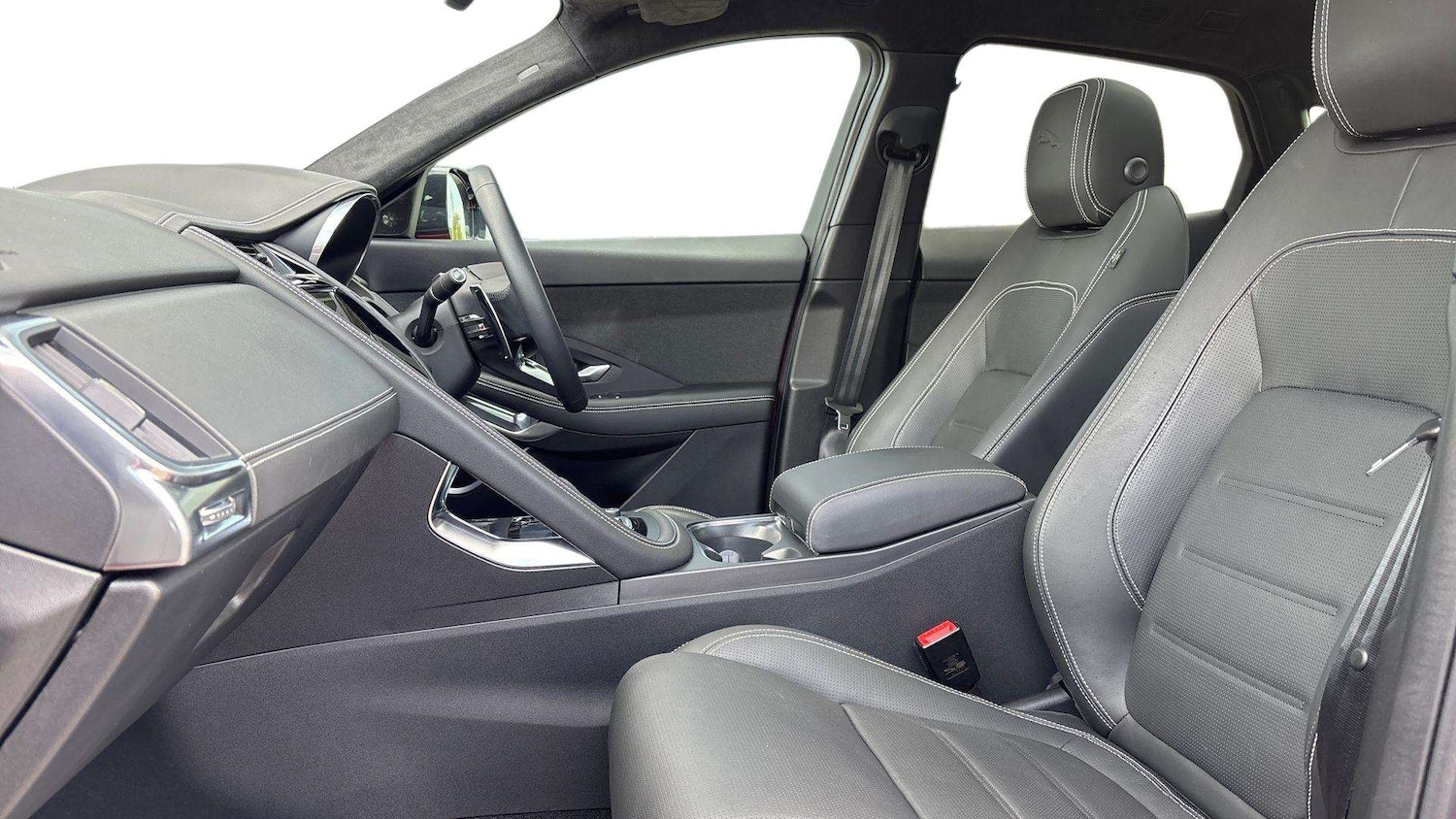 Used Jaguar E-Pace 2023 for sale - 76460223: Photo 3