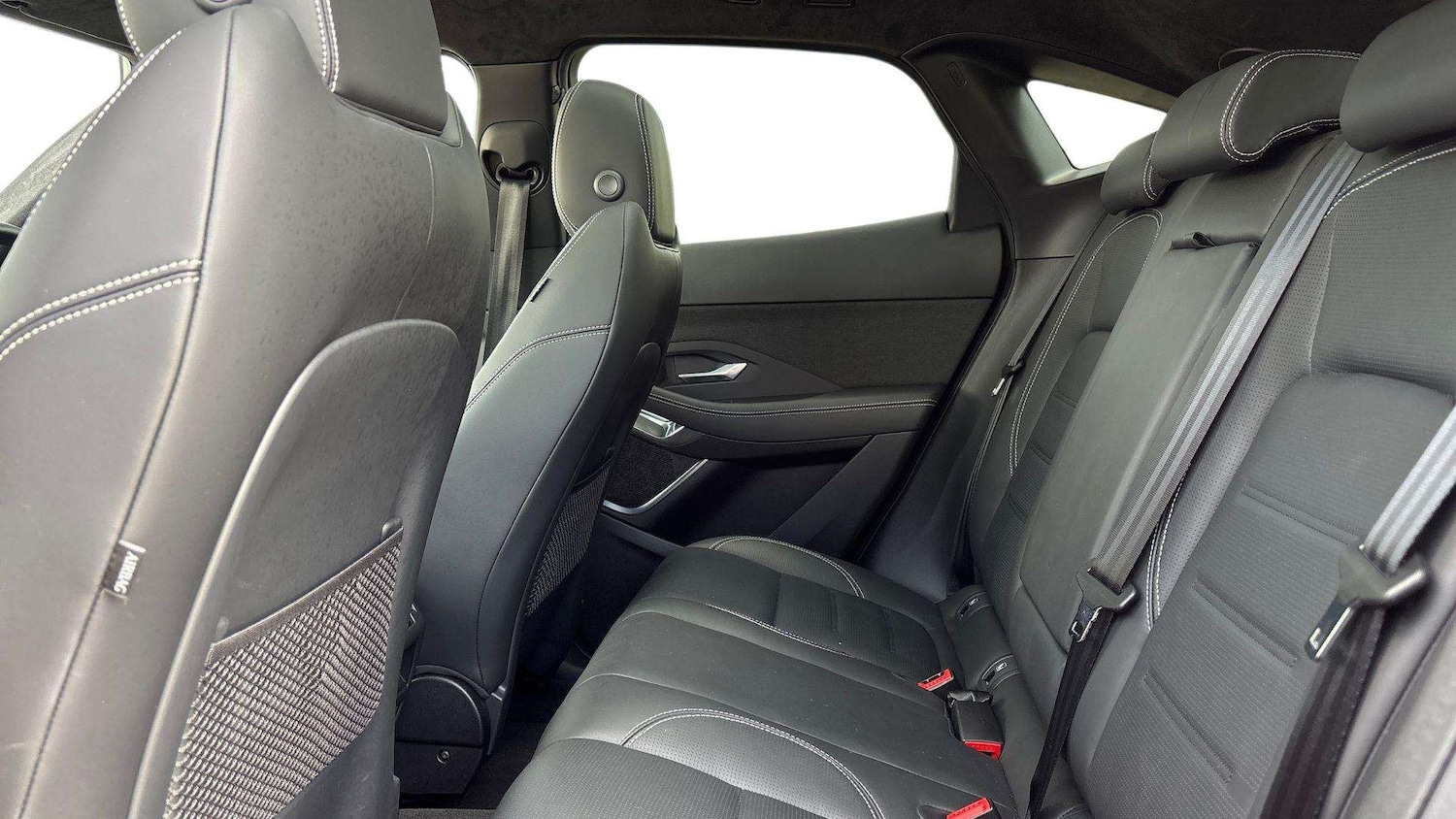 Used Jaguar E-Pace 2023 for sale - 76460223: Photo 4