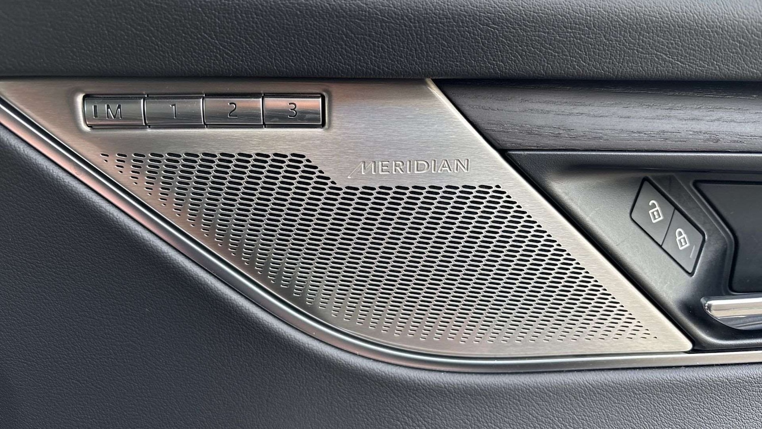 Used Jaguar F-Pace 2024 for sale - 76624475: Photo 30