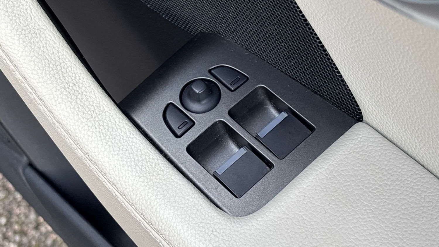 Used Jaguar F-Type for sale - 77661319: Photo 31