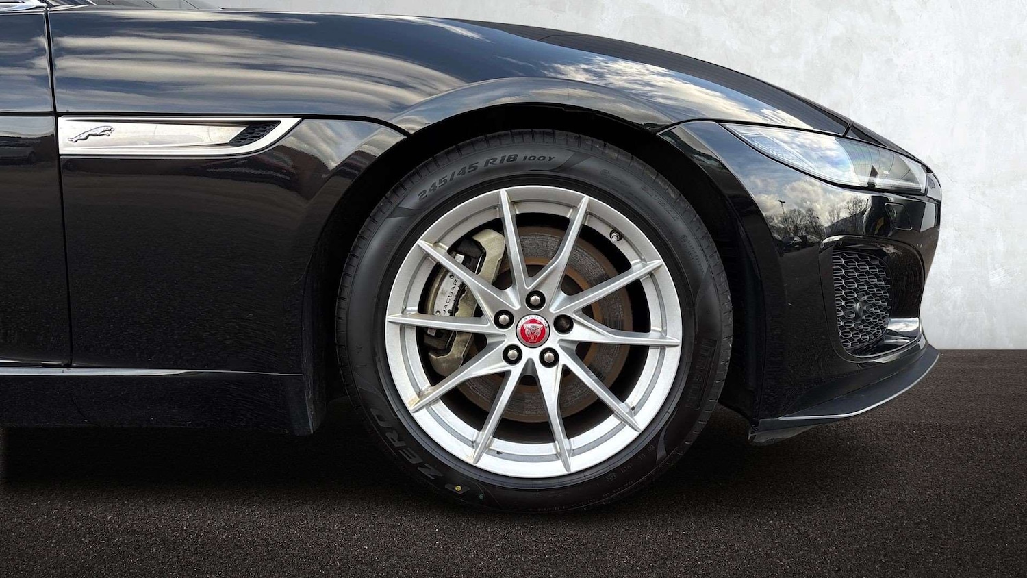 Used Jaguar F-Type for sale - 77661319: Photo 8