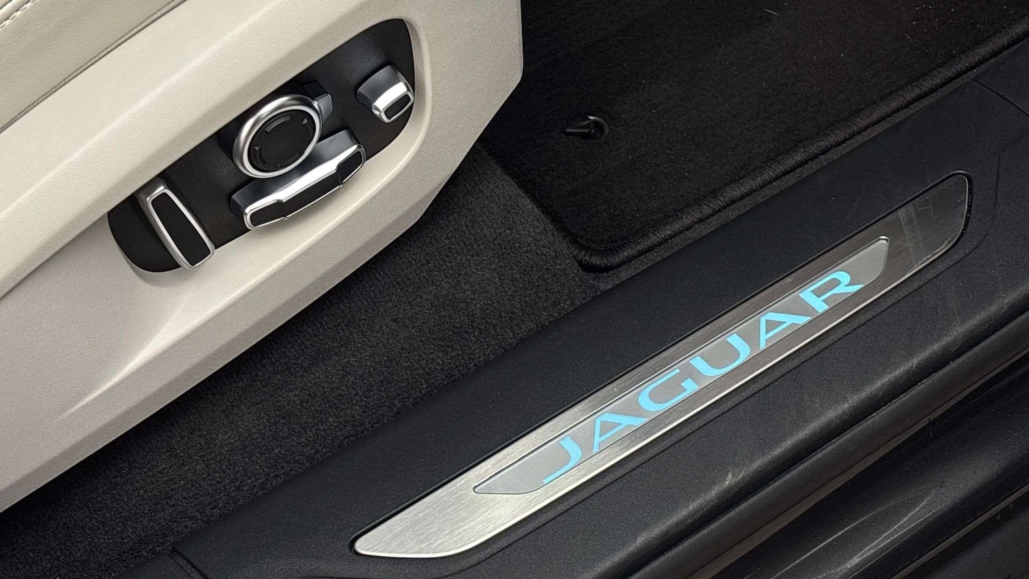 Used Jaguar F-Pace 2024 for sale - 76488074: Photo 23