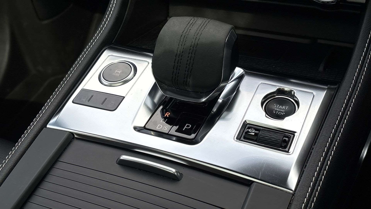 Used Jaguar F-Pace 2023 for sale - 76460452: Photo 13